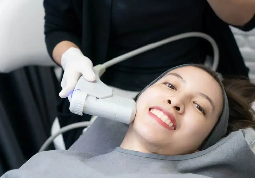 HIFU treatment Greater London (Richmond upon Thames) in progress